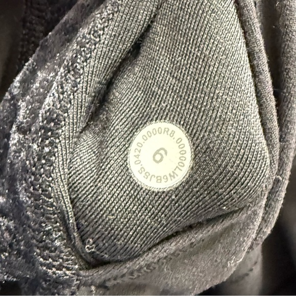 {6} Lululemon Align Super High-Rise Crop Crushed Velvet Black - Picture 10 of 10